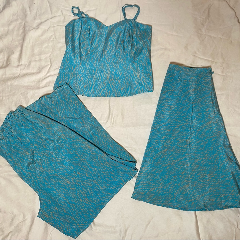 THREE PIECE VINTAGE SILK SET